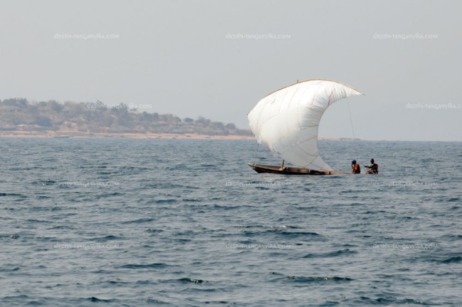 bateau-kolongwe-a.1.jpg