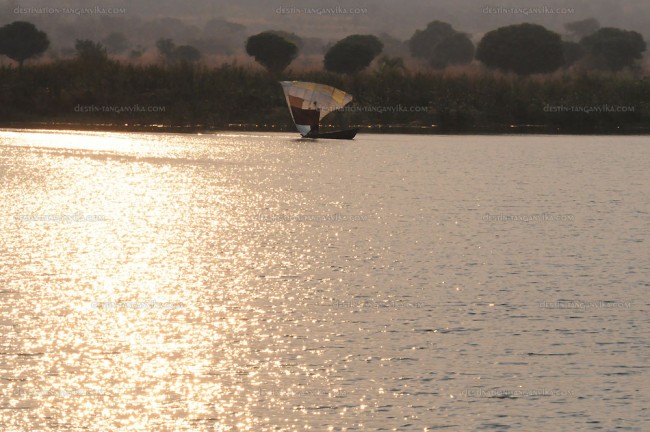 Bateau de pêcheur à Kipili.